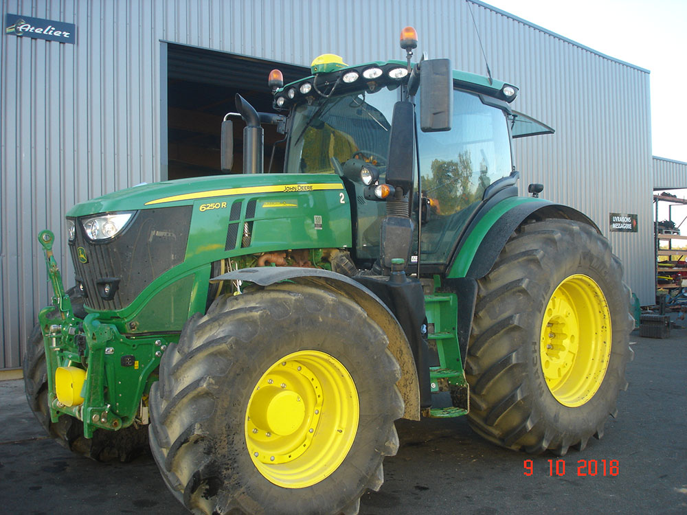 JOHN DEERE 6250R