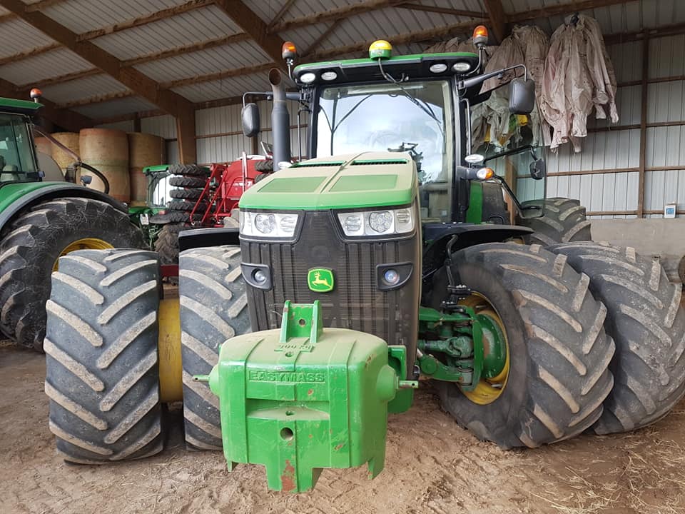 JOHN DEERE 8320R